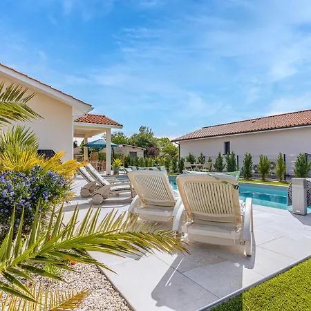 Holiday home Du Gastes
