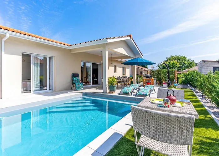 Nyaraló Du - Gastes